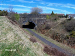 
LNWR Commercial Road bridge, Talywain, April 2006